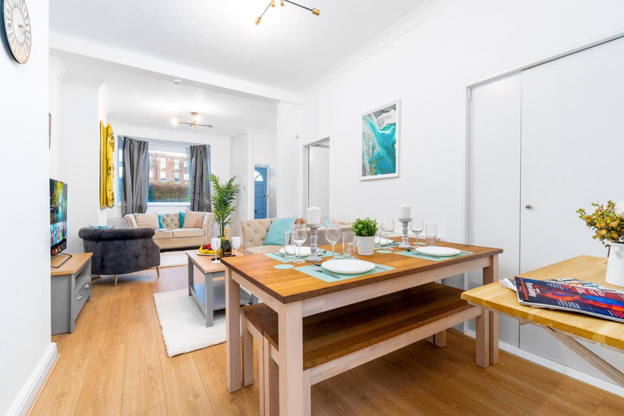 Luxury 3 Bedroom House - Harborne - Parking - Garden - Wifi & Netflix 122G Birmingham Luaran gambar