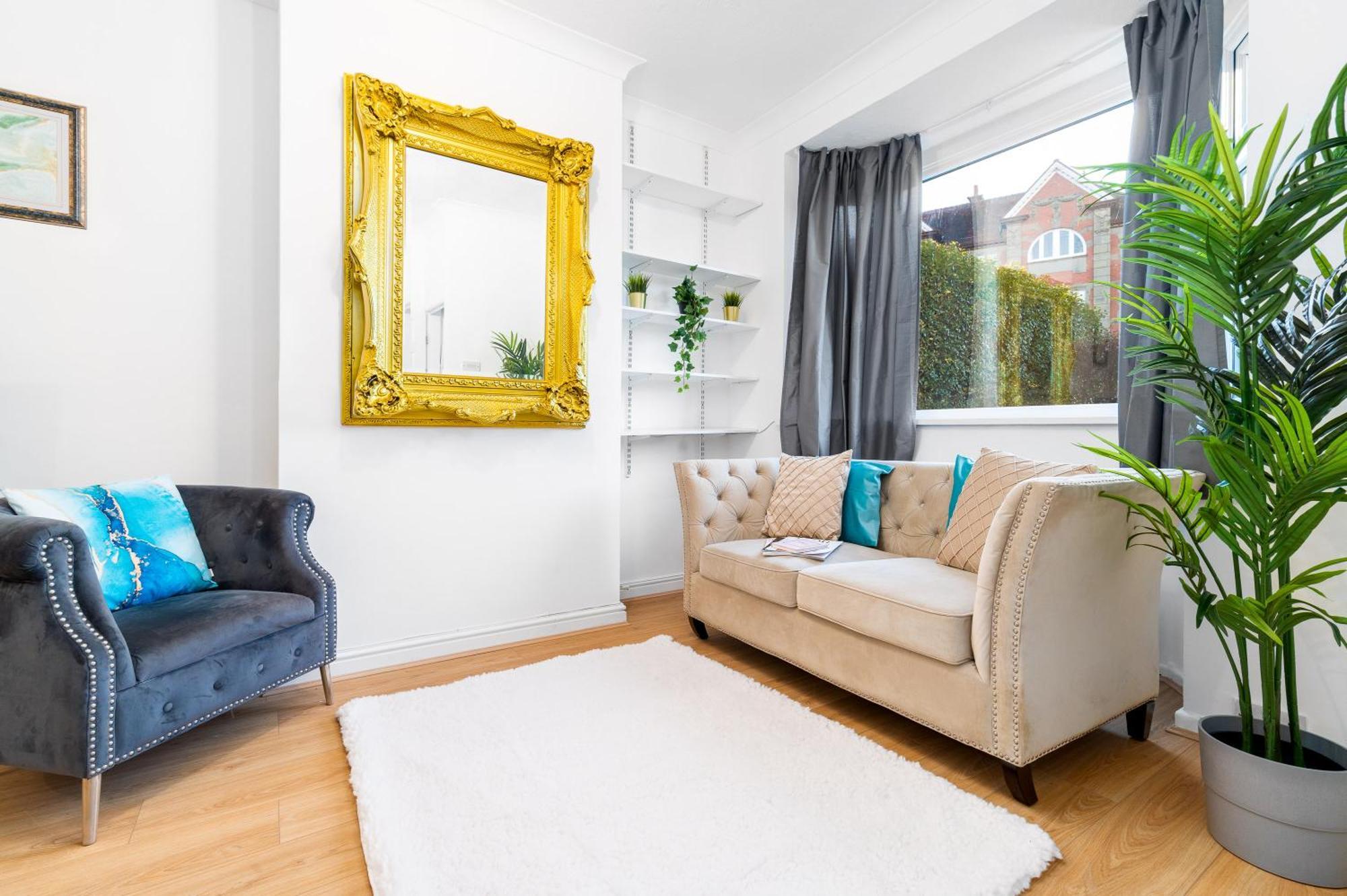 Luxury 3 Bedroom House - Harborne - Parking - Garden - Wifi & Netflix 122G Birmingham Luaran gambar