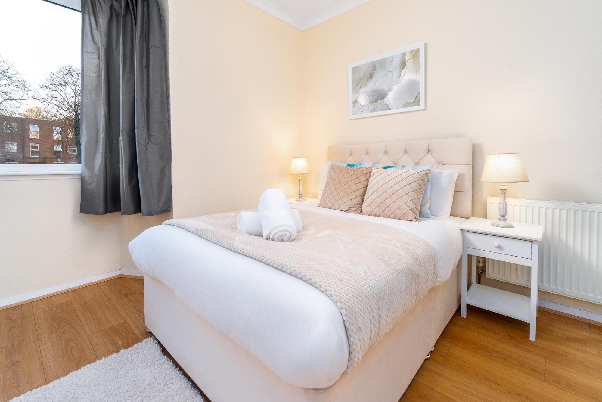 Luxury 3 Bedroom House - Harborne - Parking - Garden - Wifi & Netflix 122G Birmingham Luaran gambar